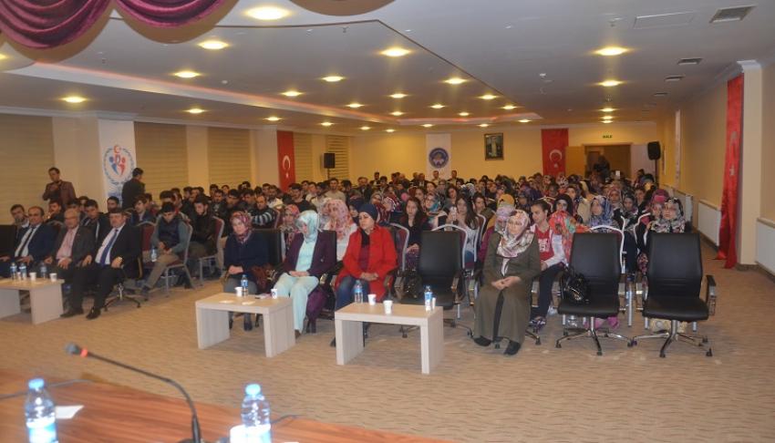Beyşehir KYK Yurdunda Kandil Özel Programı