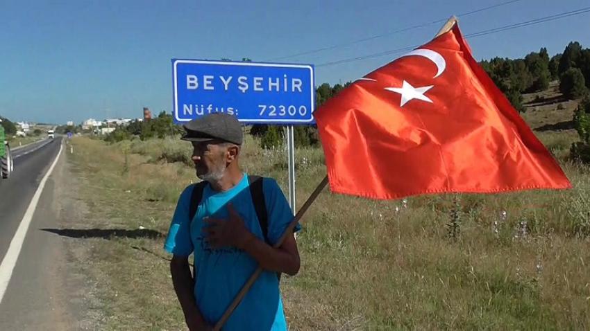 Türk Bayrağıyla, Beyşehir'den Ankara'ya Yürüyor