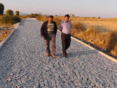 Tarihe giden yollara neşter