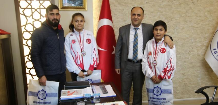 Özaltun, Beyşehir’in Şampiyon Milli Sporcularını Ağırladı