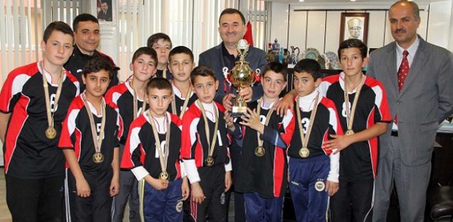 Konya Şampiyonu Öğrencilerden Ziyaret