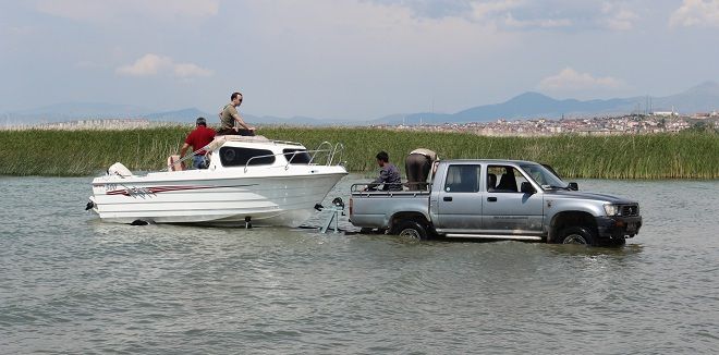 Beyşehir Gölüne bilimsel araştırma teknesi 