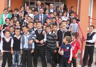 Başkan Taşcı Okulları ziyaret etti