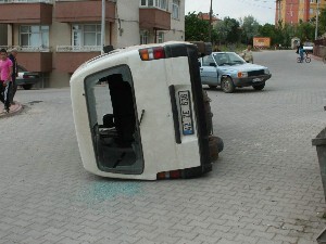 Beyşehir\'de trafik kazaları 4 yaralı