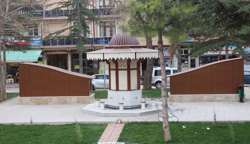 Beyşehir’de Yenilenen Şadırvan Meydanı Göz Doldurdu