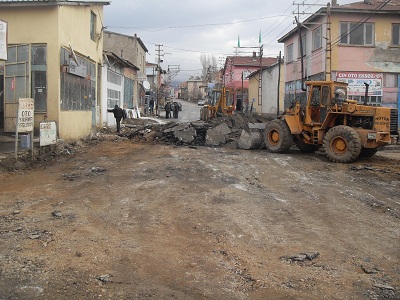 Sanayi esnafı çamurdan kurtuluyor