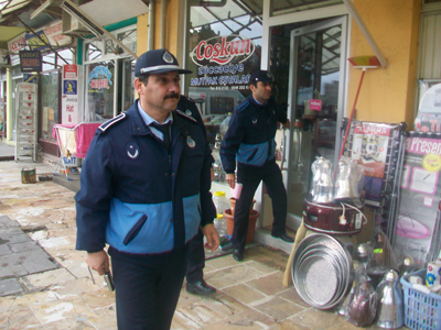 Kaldırım ve yol işgallerine ceza yağdı