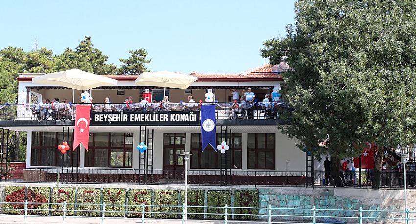 Beyşehir'de Emeklilerin Buluşma Noktası.