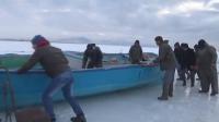 Buza Çarpan Tekne Battı, Balıkçı Çift Ölümden Döndü