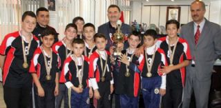 Konya Şampiyonu Öğrencilerden Ziyaret