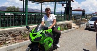 Motosikletle Direğe Çarpan Genç Öldü