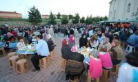 Beyşehir Belediyesi’nden, Esentepe Mahalesinde İftar Yemeği