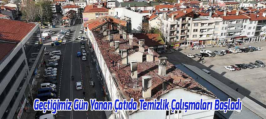 Beyşehir'de Geçtiğimiz Pazar Günü Yanan İşhanının Çatısı Temizleniyor