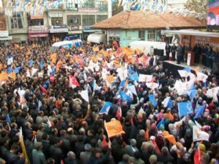 Arınç: Başımız Dik, Alnımız Açıktır